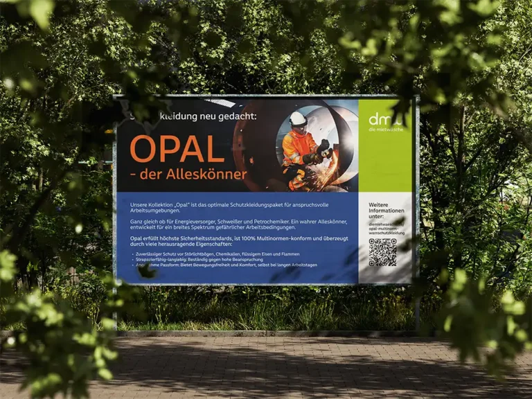 dmw OPAL Plakat-Mockup an einer Wand