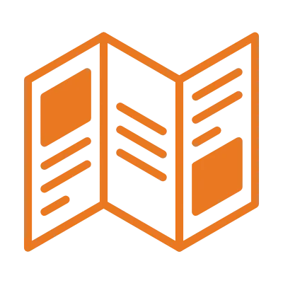 Orangefarbenes, dreiteiliges Broschüren-Icon als Vector-Design, das Marketingmaterialien symbolisiert und für Webseitendienste geeignet ist.